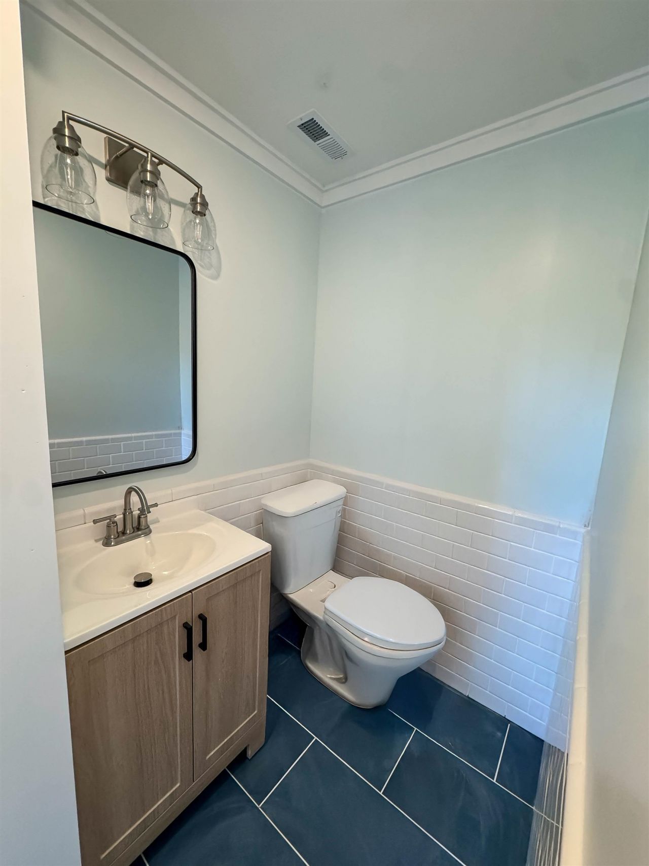 9501 Shore Dr. Photo 16