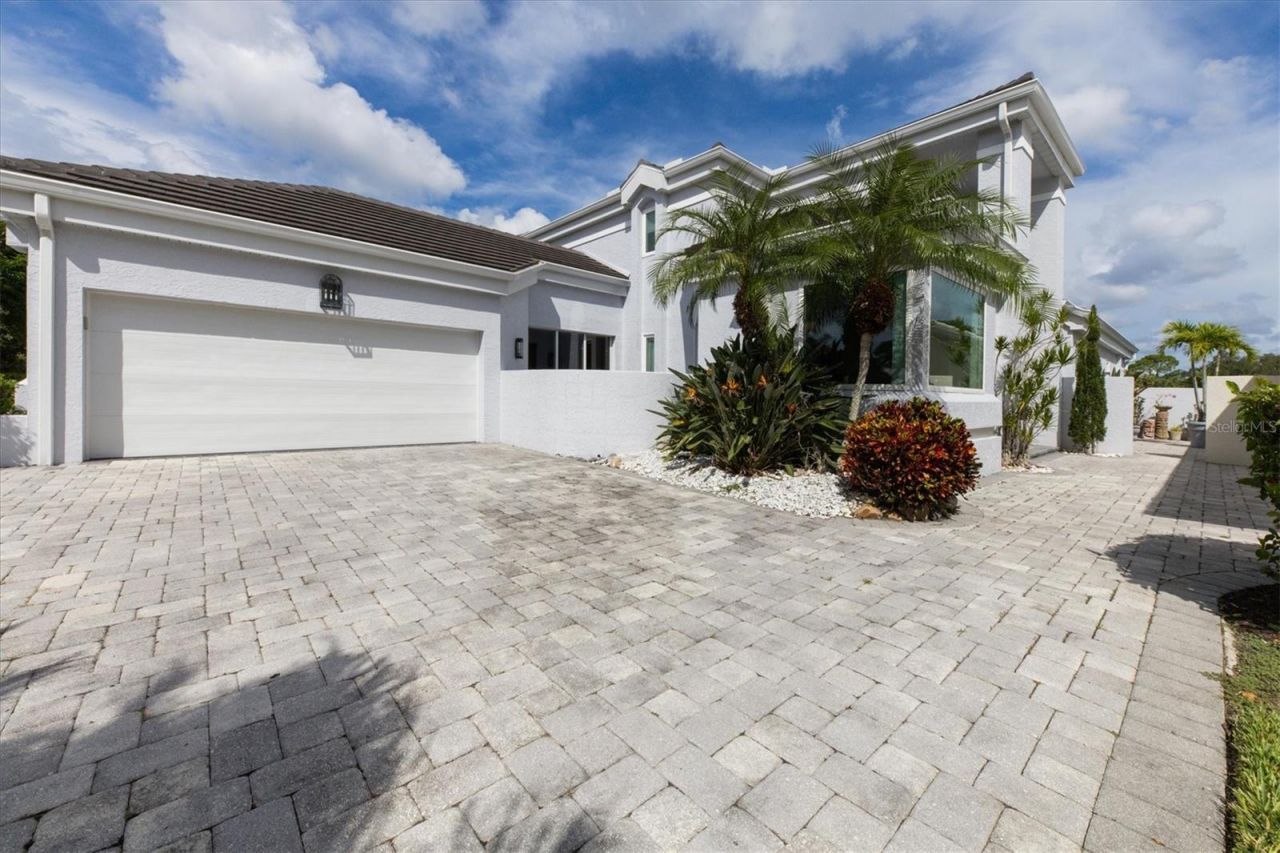 7716 Club Lane, Sarasota, FL 34238 Photo
