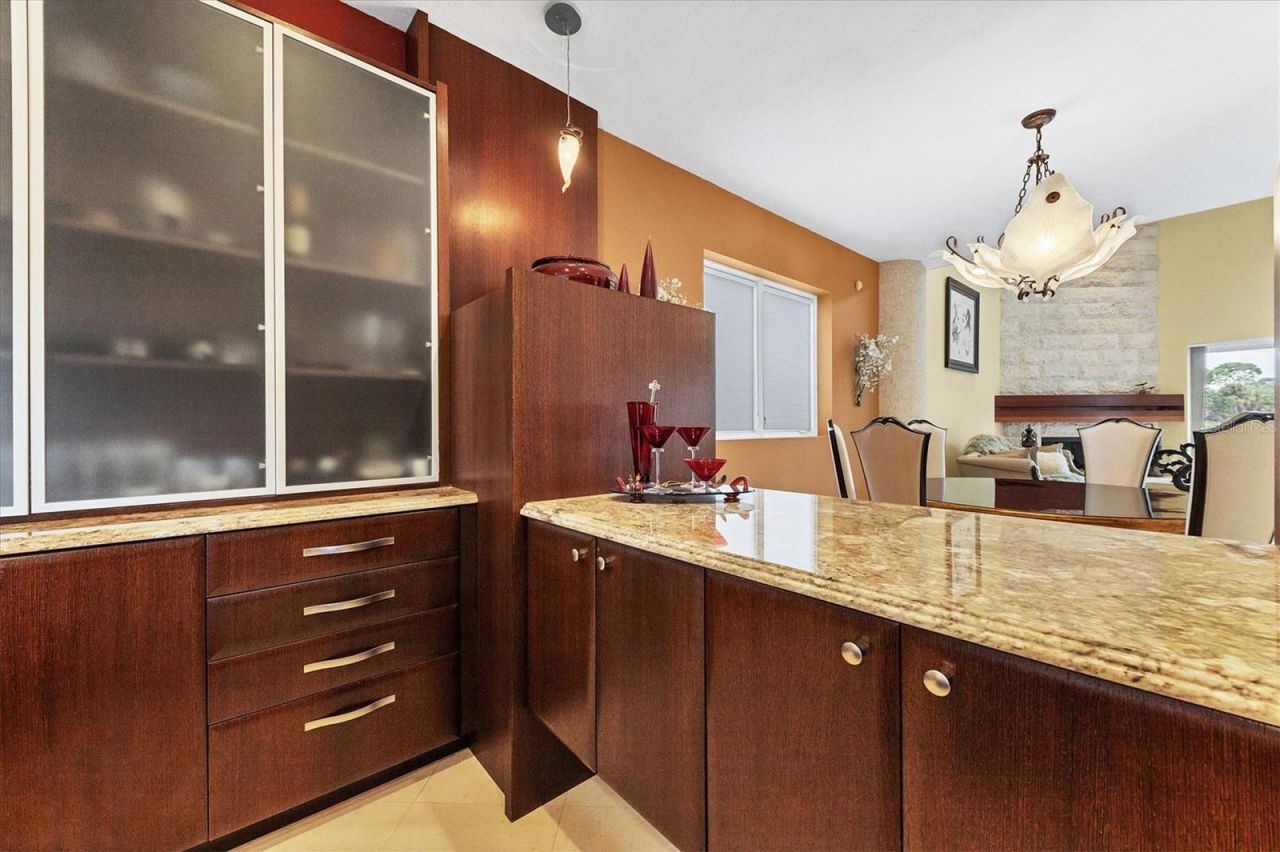 7716 Club Lane, Sarasota, FL 34238 Photo