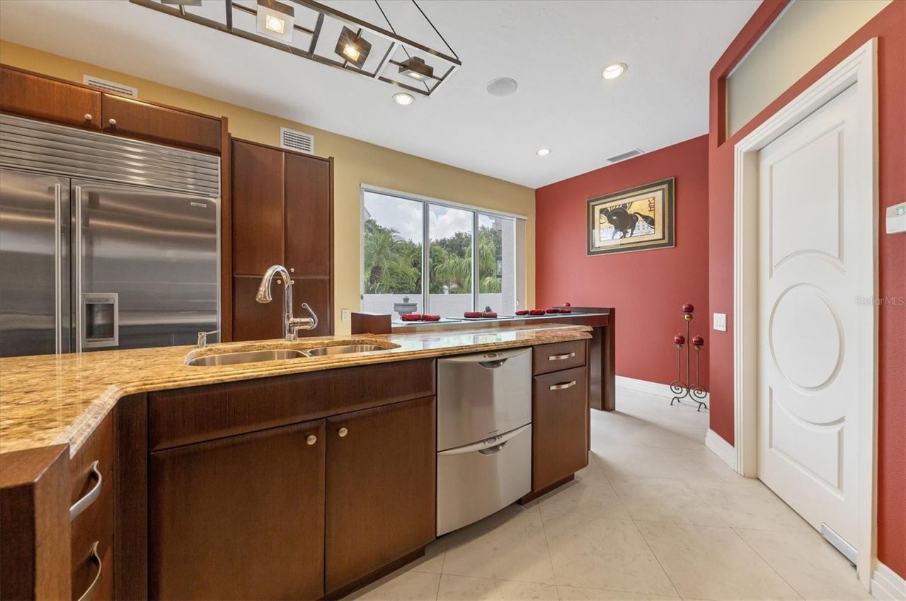 7716 Club Lane, Sarasota, FL 34238 Photo