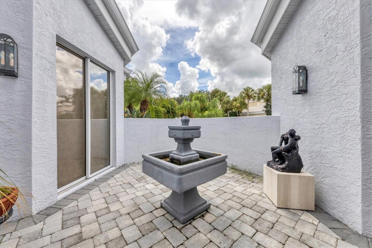 7716 Club Lane, Sarasota, FL 34238 Photo