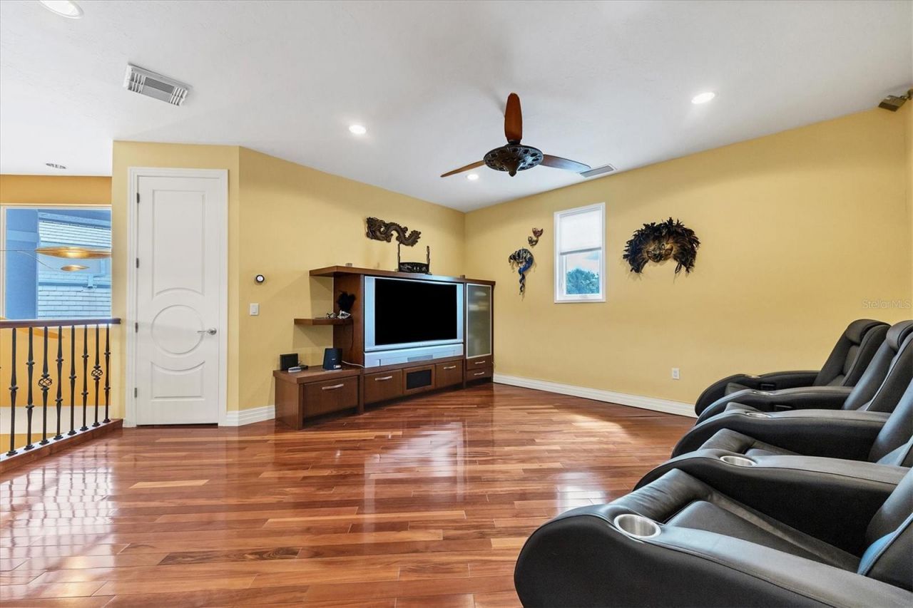 7716 Club Lane, Sarasota, FL 34238 Photo