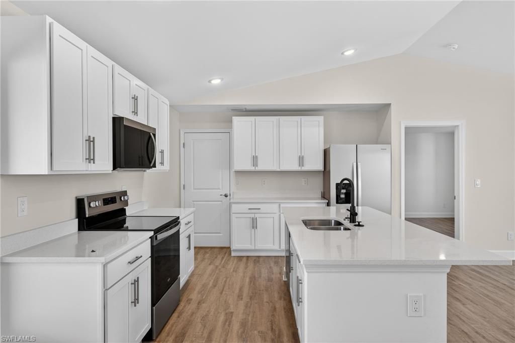 1154 NW 7th Pl, Cape Coral, FL 33993 Photo