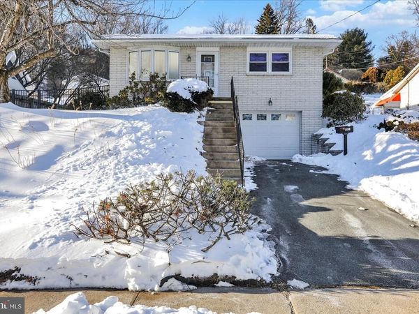 410 FRIEDENSBURG ROAD, READING, PA 19606