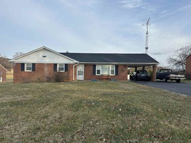 490 KINDIG RD, WAYNESBORO, VA 22980