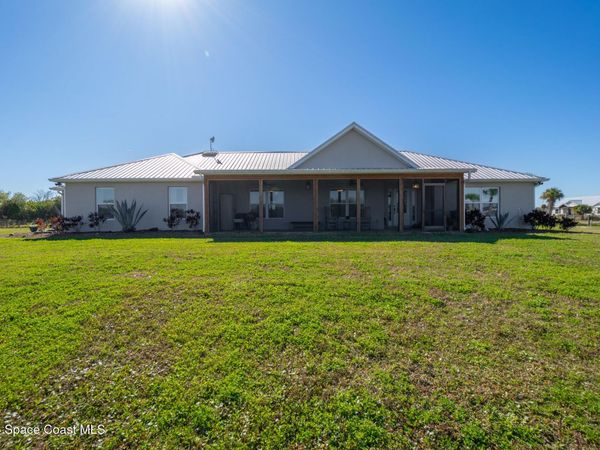 3440 Hammock Road , Mims, FL 32754