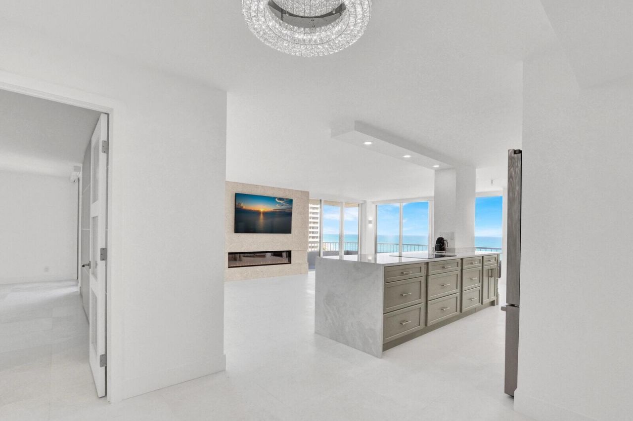 5510 N Ocean Drive, Unit 7c, Singer Island, FL 33404 Photo