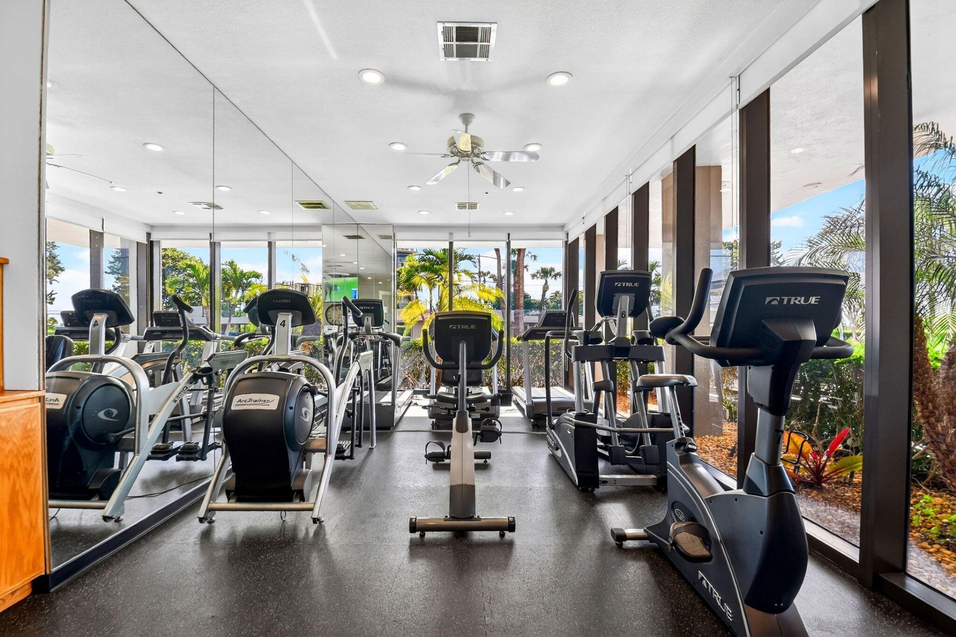 5510 N Ocean Drive, Unit 7c, Singer Island, FL 33404 Photo