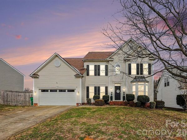 4132 Meadowview Hills Drive, Charlotte, NC 28269