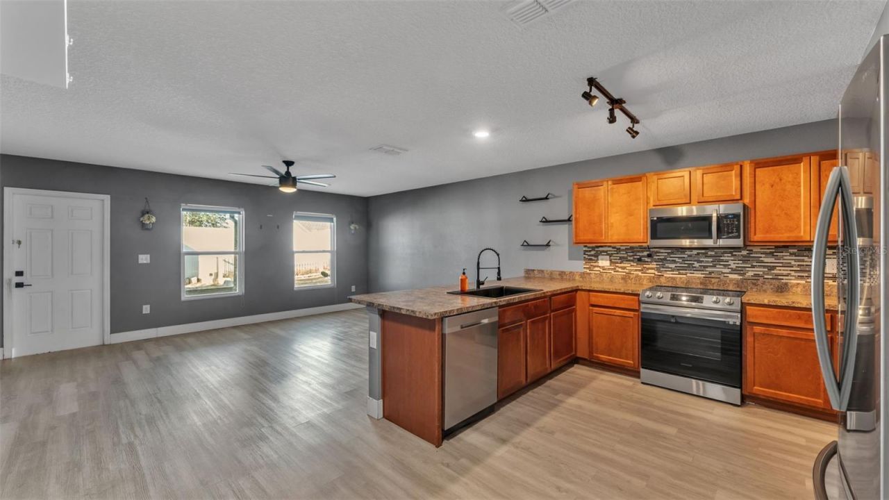 1 Redwood Court, Kissimmee, FL 34759 Photo