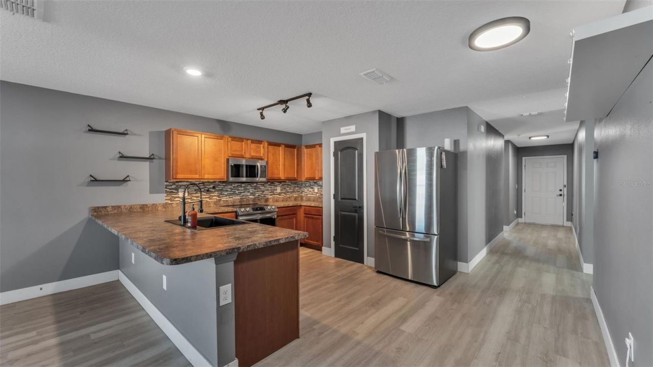 1 Redwood Court, Kissimmee, FL 34759 Photo