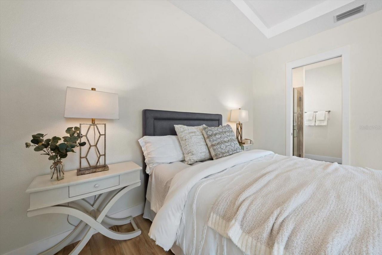 14733 Sunset Drive, Largo, FL 33774 Photo