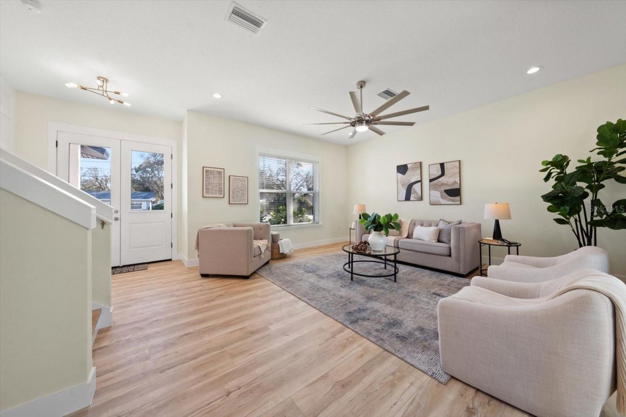 14733 Sunset Drive, Largo, FL 33774 Photo