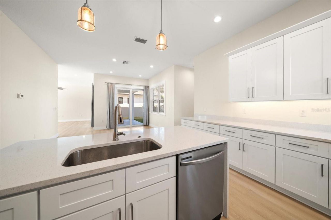 14723 Sunset Drive, Largo, FL 33774 Photo