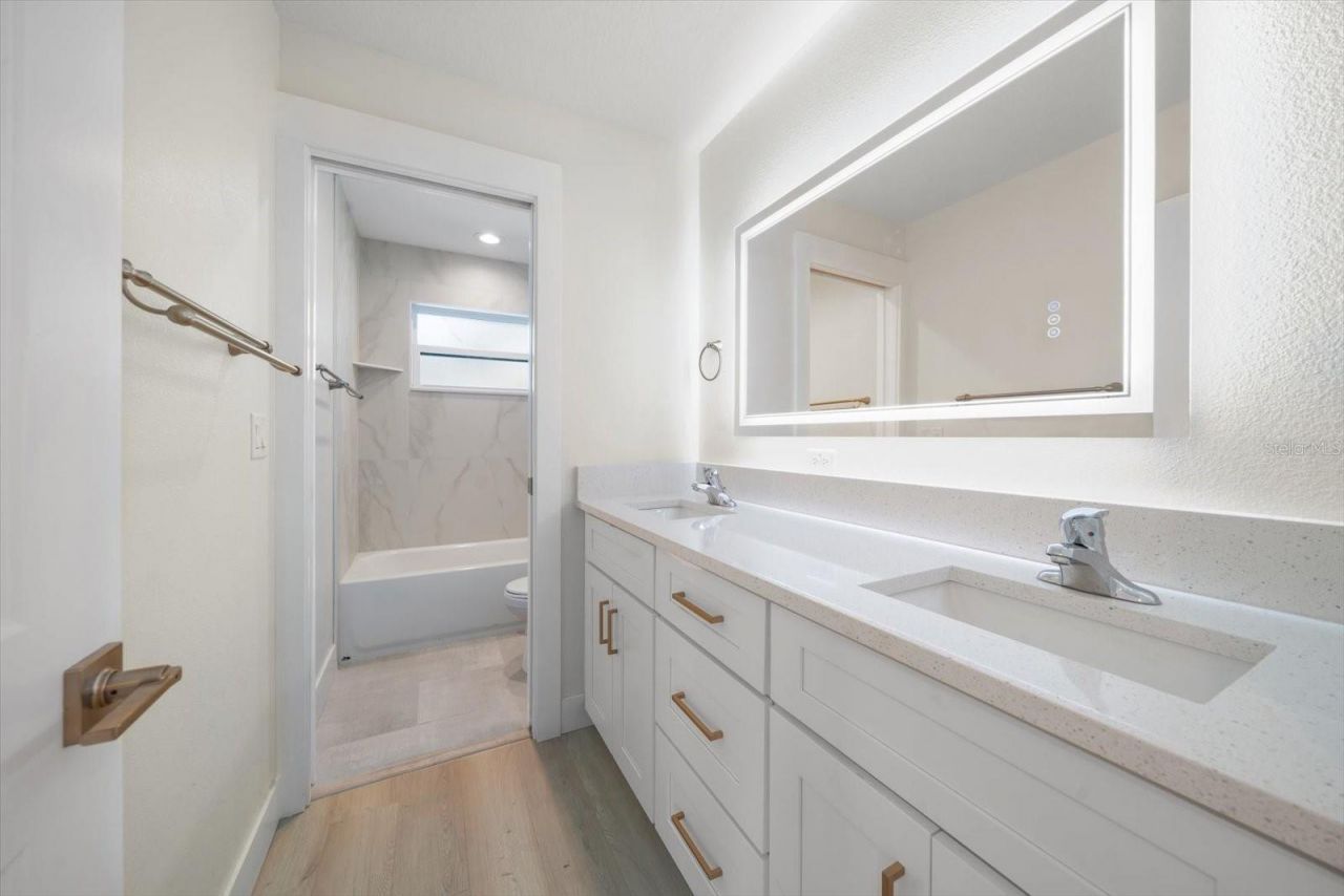 14723 Sunset Drive, Largo, FL 33774 Photo