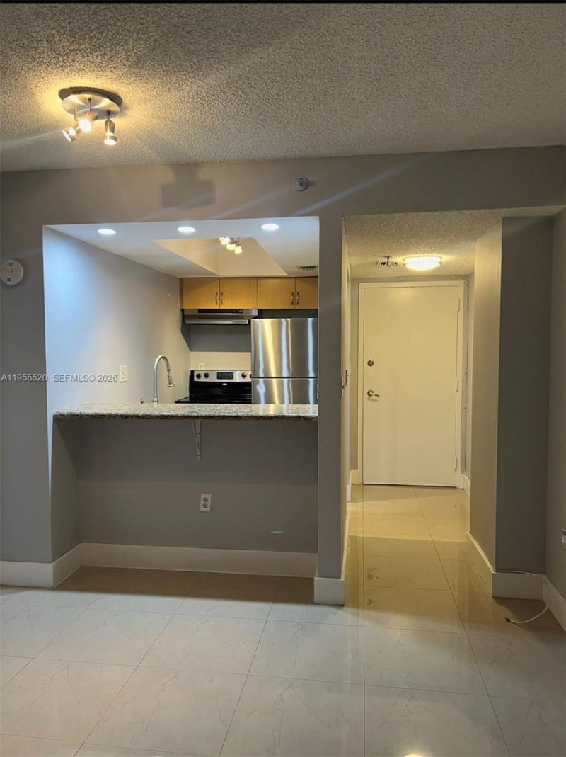 800 N Miami Ave, Unit E-102, Miami, FL 33136 Photo