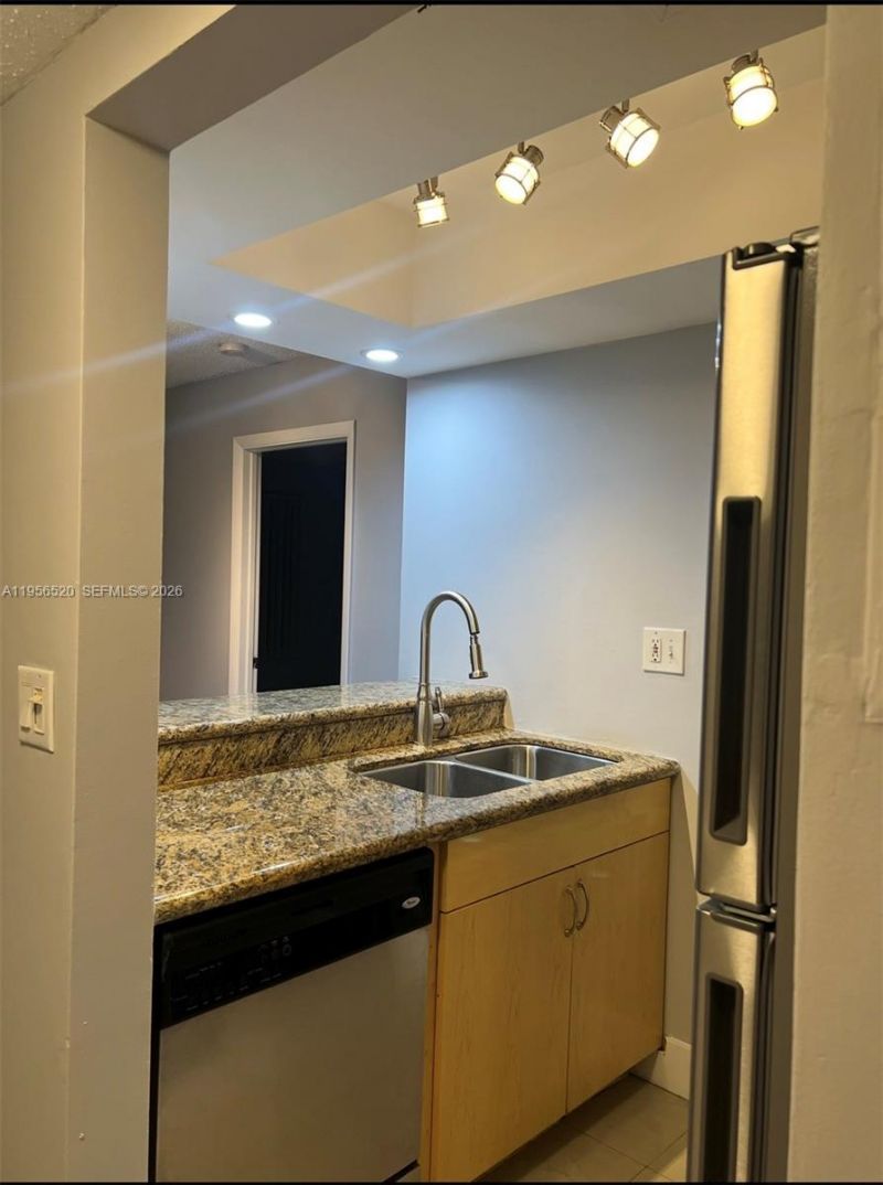 800 N Miami Ave, Unit E-102, Miami, FL 33136 Photo