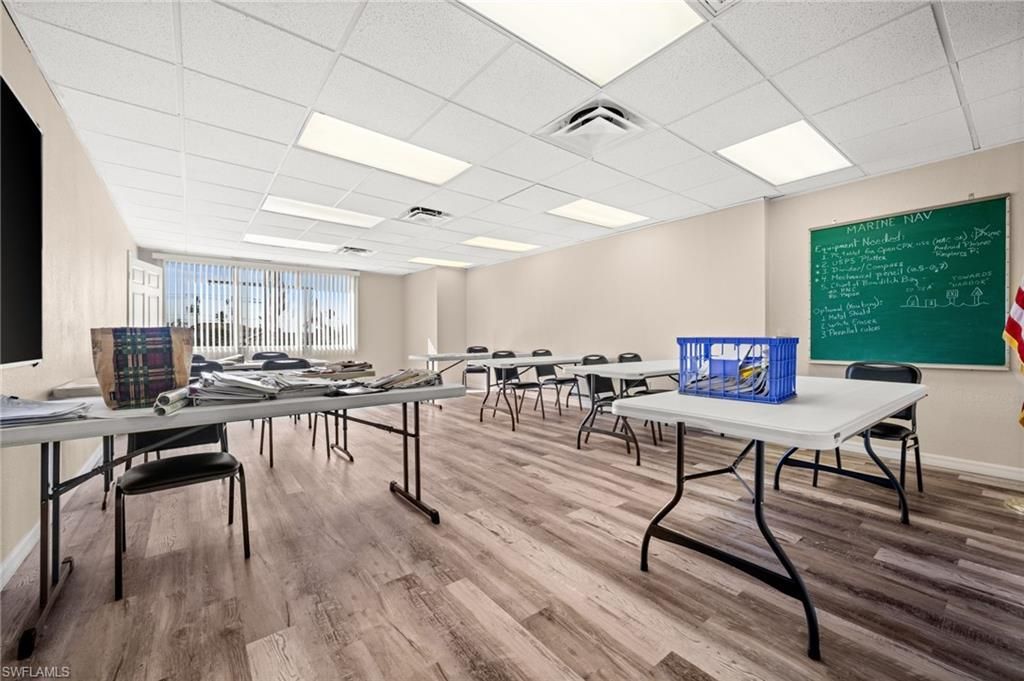 917 SE 47th Ter, Cape Coral, FL 33904 Photo