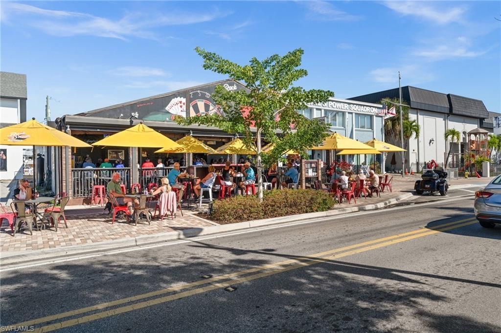 917 SE 47th Ter, Cape Coral, FL 33904 Photo