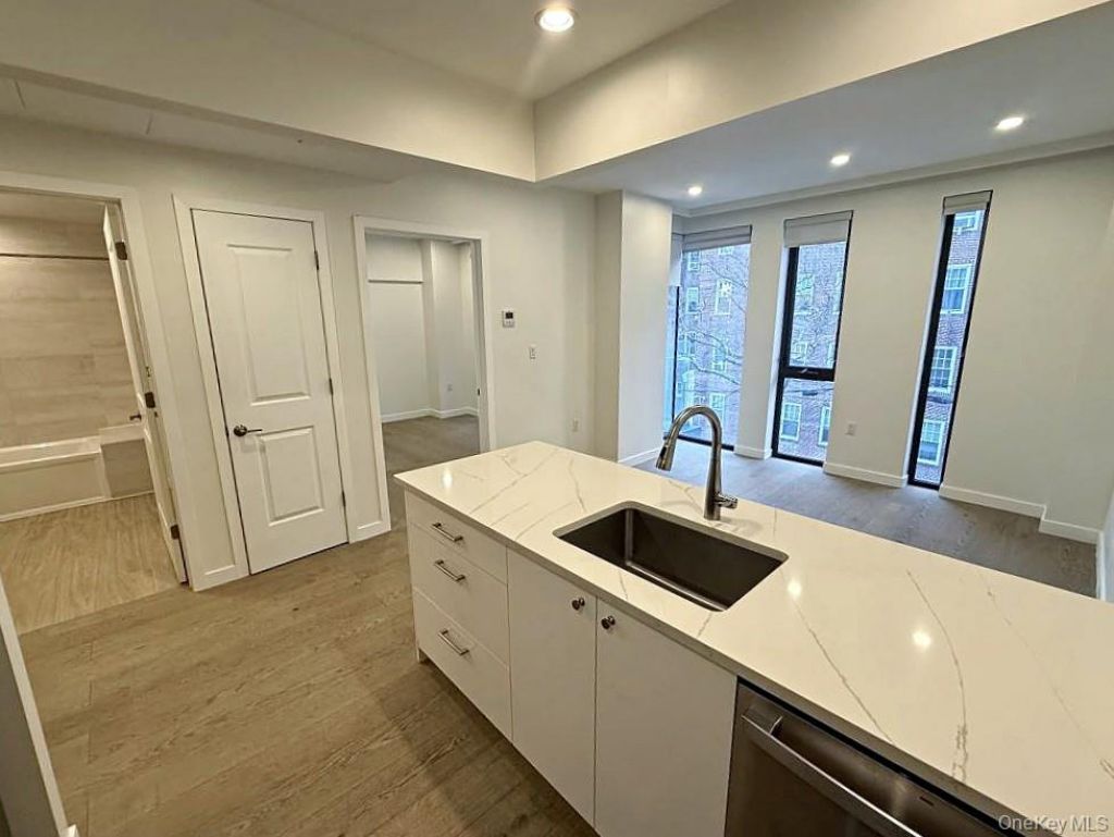 41-26 44th Street, Unit 4C, Sunnyside, NY 11104 Main Photo