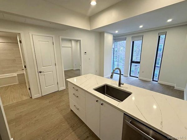 41-26 44th Street, Unit 4C, Sunnyside, NY 11104