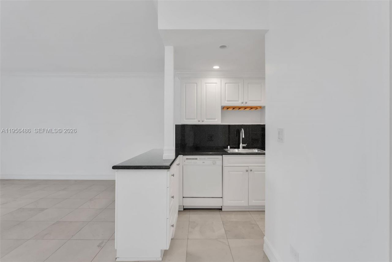 700 Biltmore Way , Unit 304, Coral Gables, FL 33134 Photo