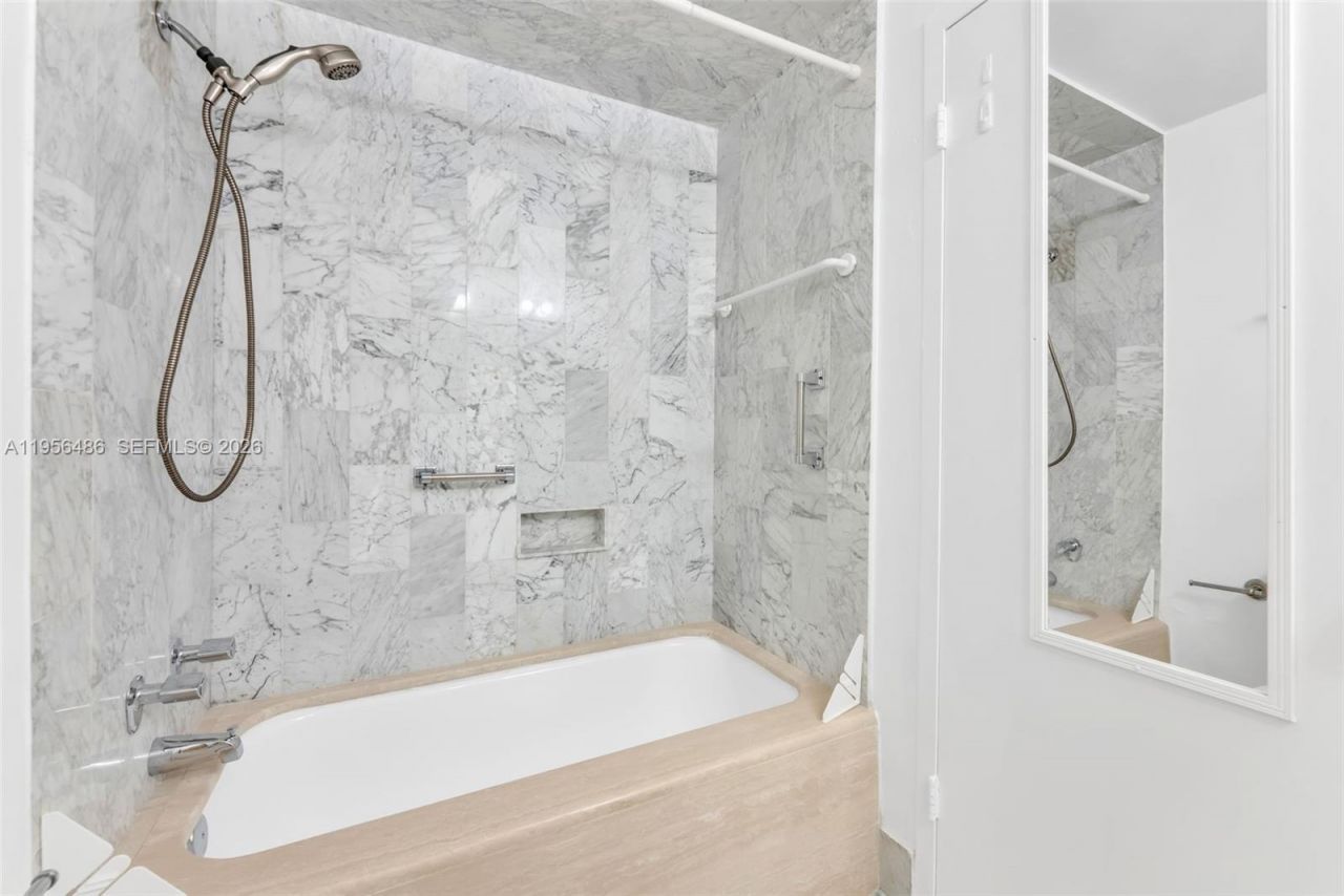 700 Biltmore Way, Unit 304, Coral Gables, FL 33134 Photo