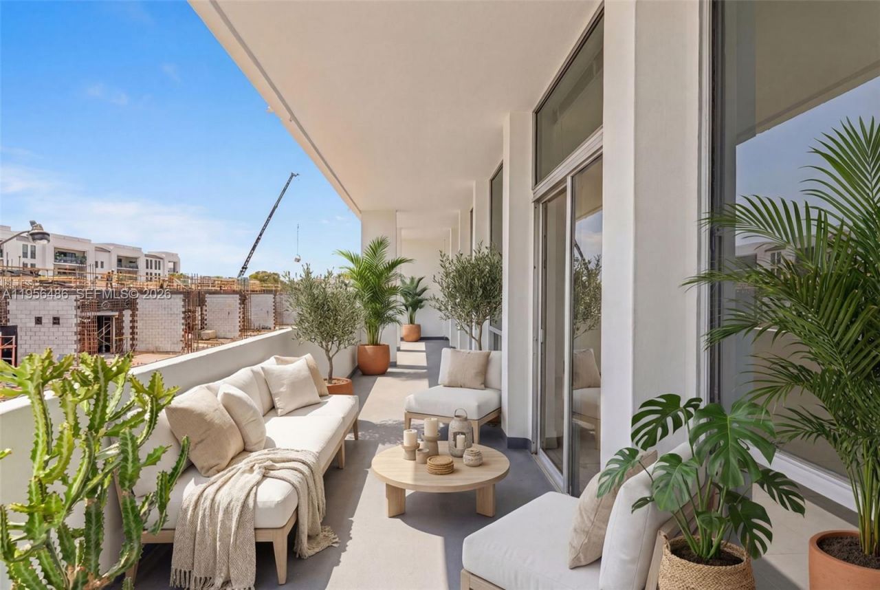 700 Biltmore Way, Unit 304, Coral Gables, FL 33134 Photo