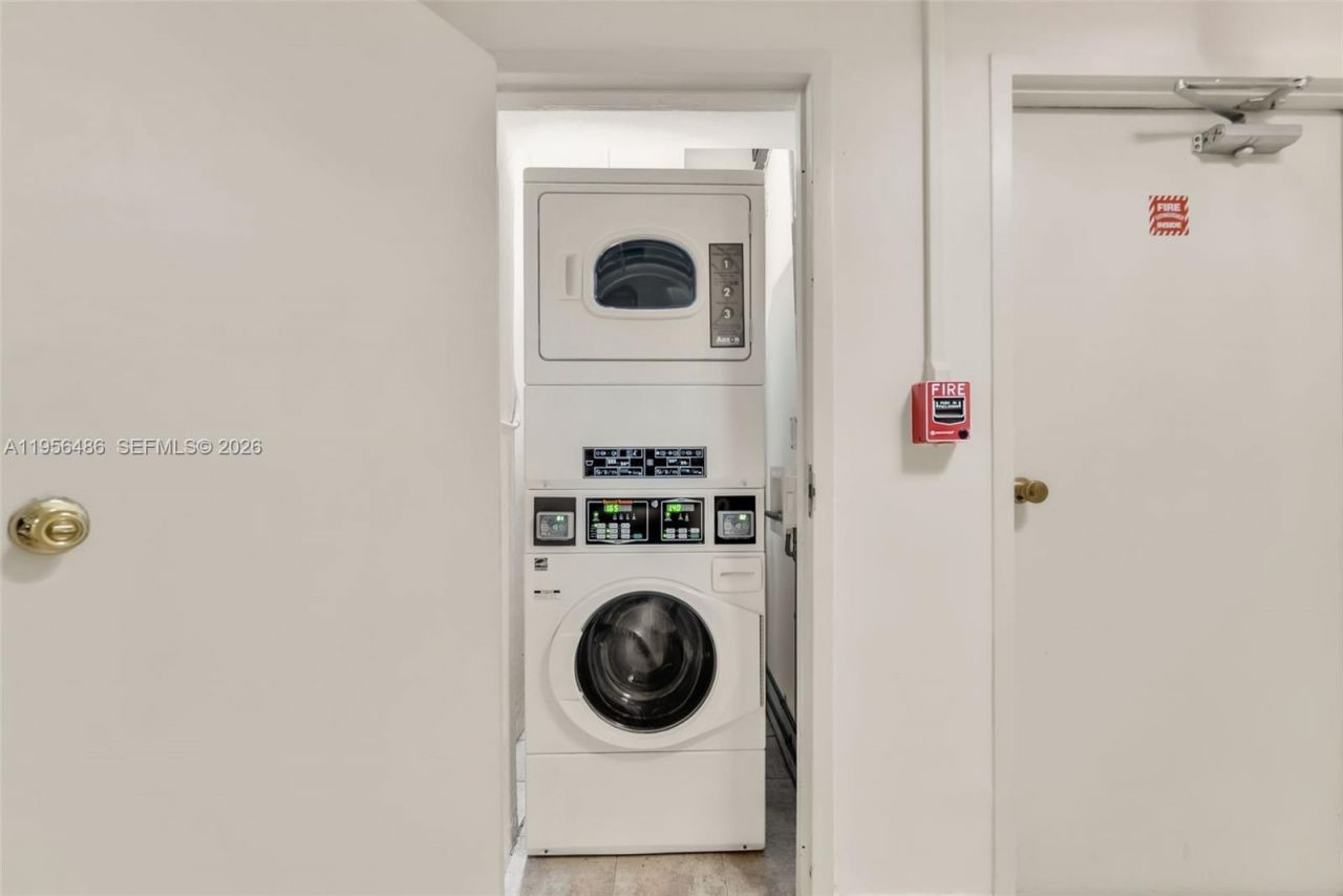 700 Biltmore Way, Unit 304, Coral Gables, FL 33134 Photo