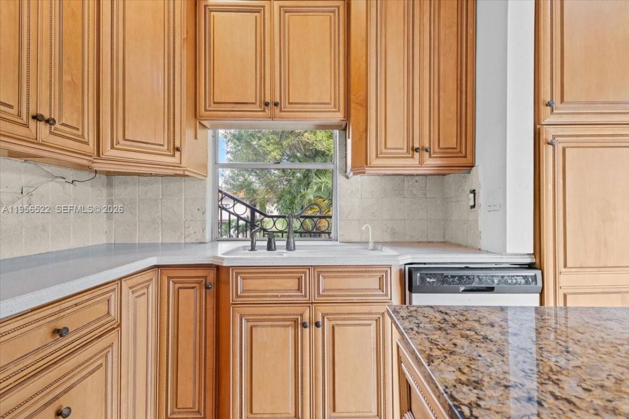 4850 SW 63rd Ter, Unit 232, Davie, FL 33314 Photo