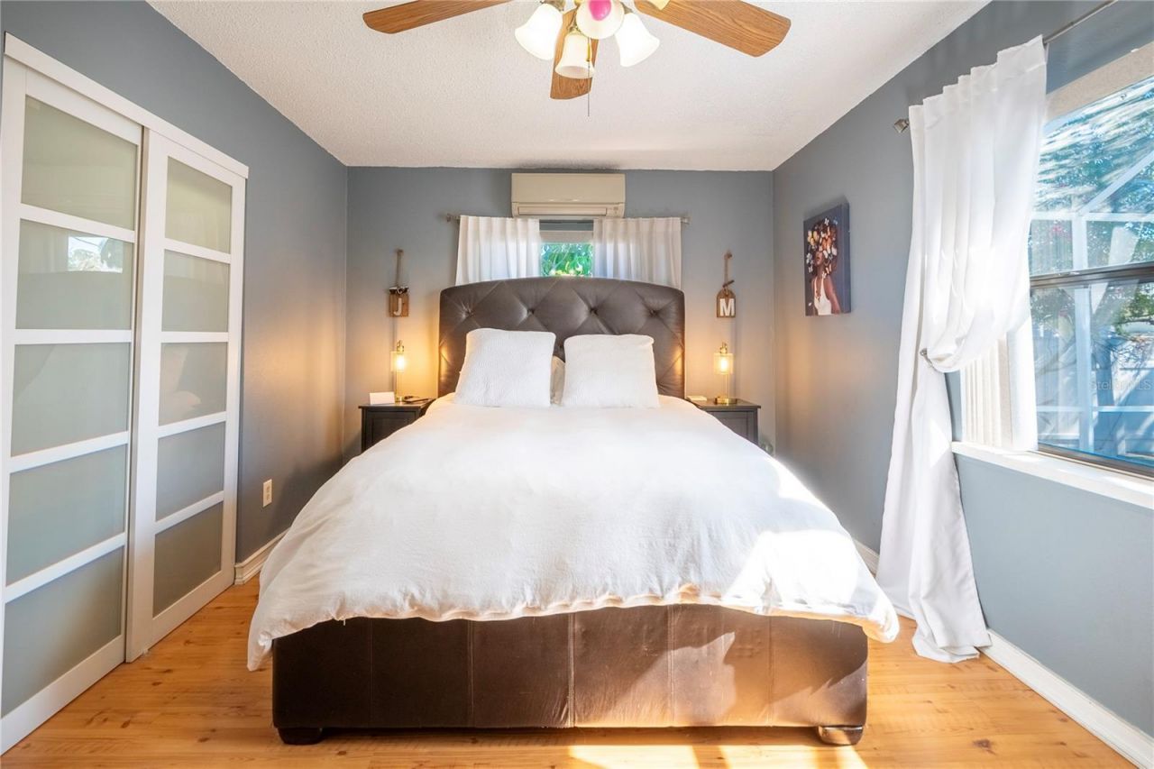 2300 37th Avenue N, Saint Petersburg, FL 33713 Photo