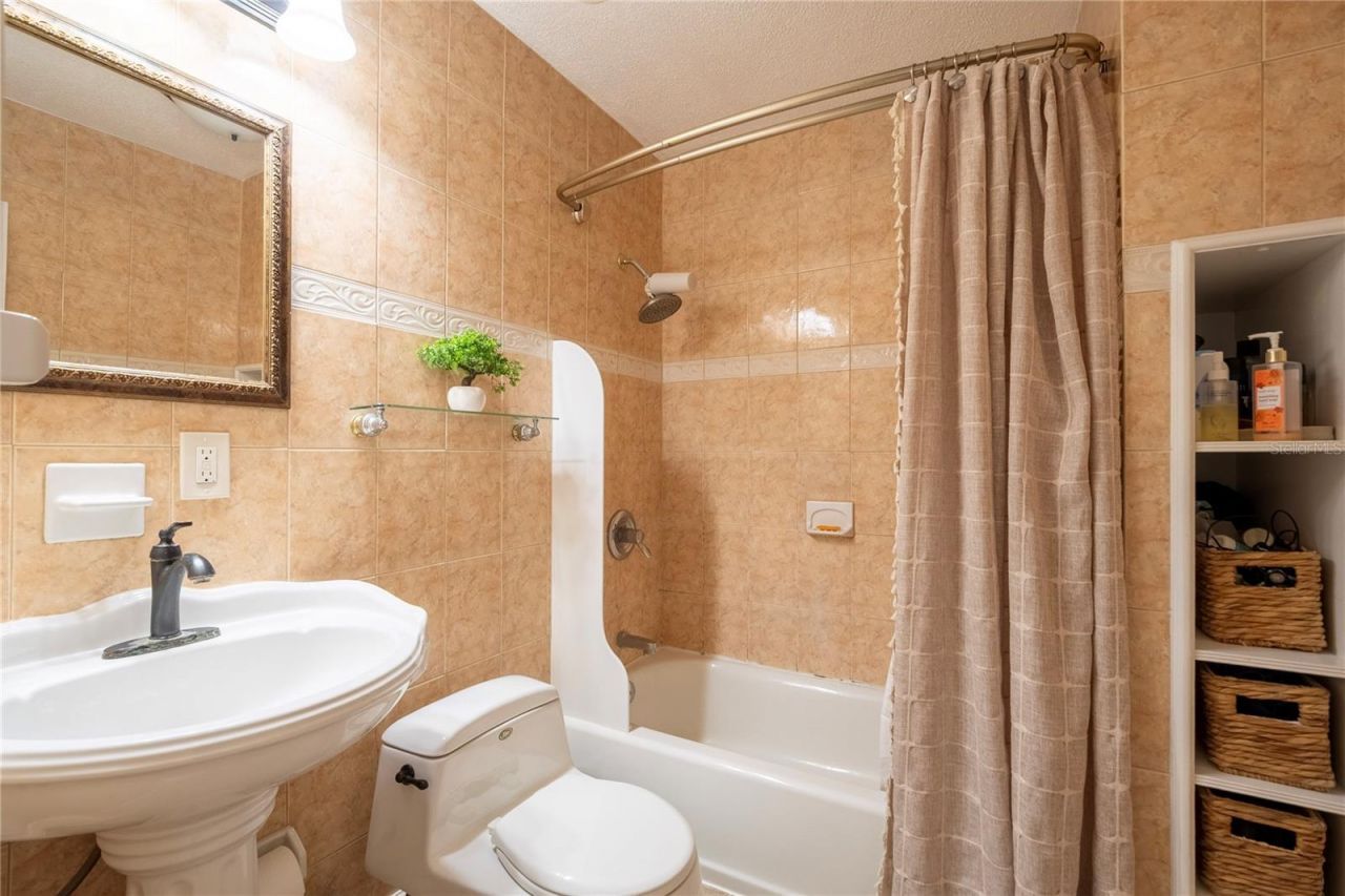 2300 37th Avenue N, Saint Petersburg, FL 33713 Photo