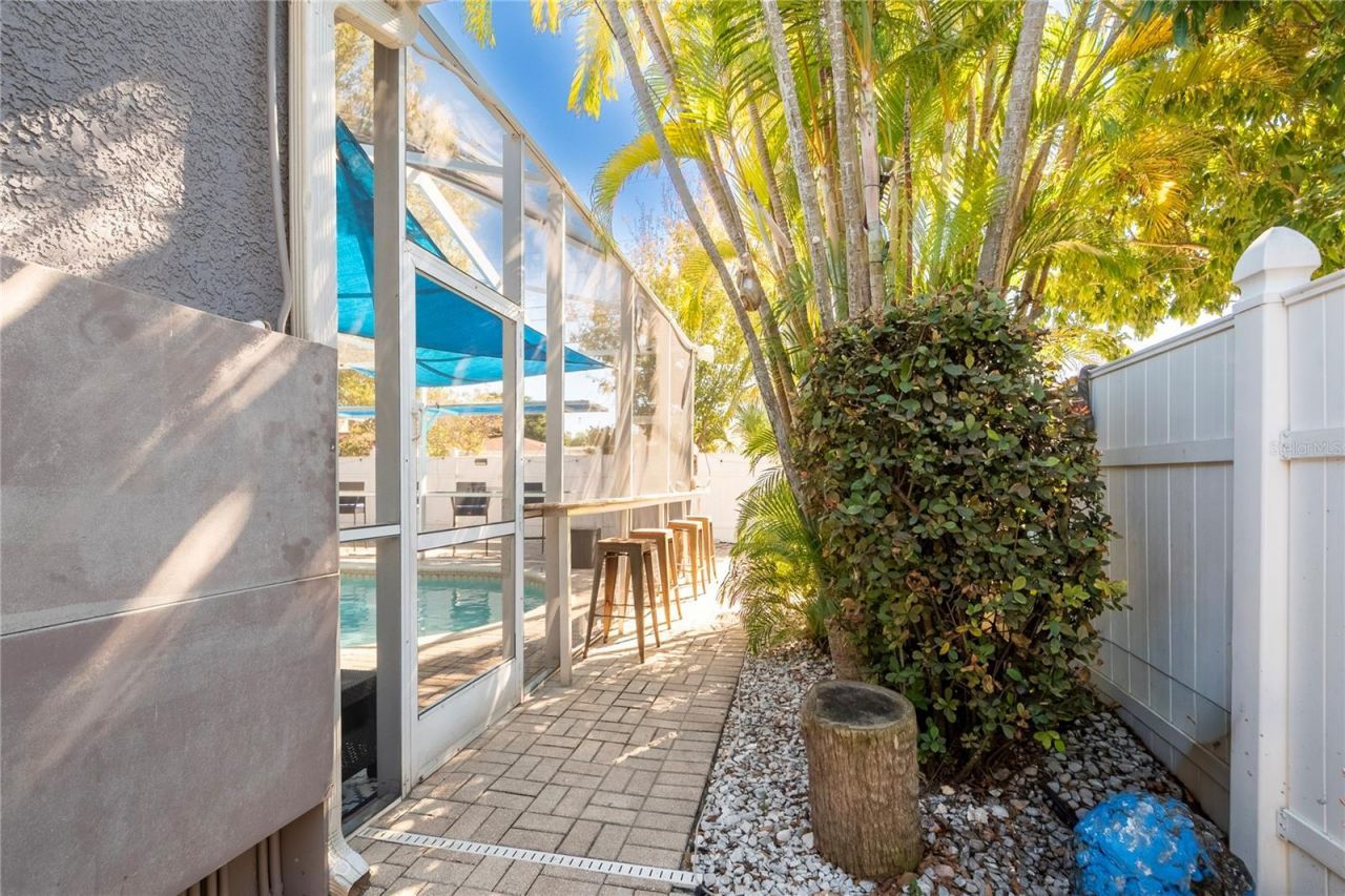 2300 37th Avenue N, Saint Petersburg, FL 33713 Photo