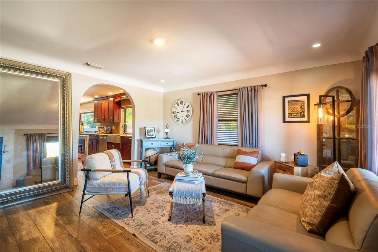 2300 37th Avenue N, Saint Petersburg, FL 33713 Photo