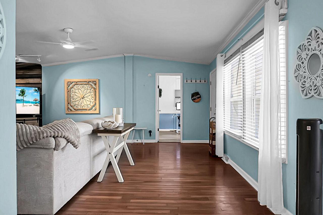 220 Albacore Road Photo 11