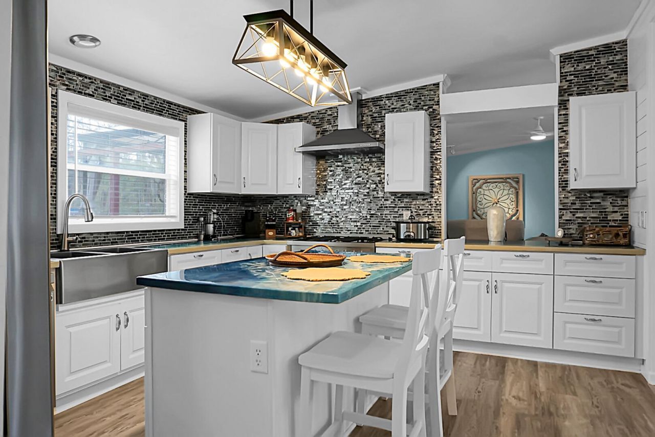 220 Albacore Road Photo 24