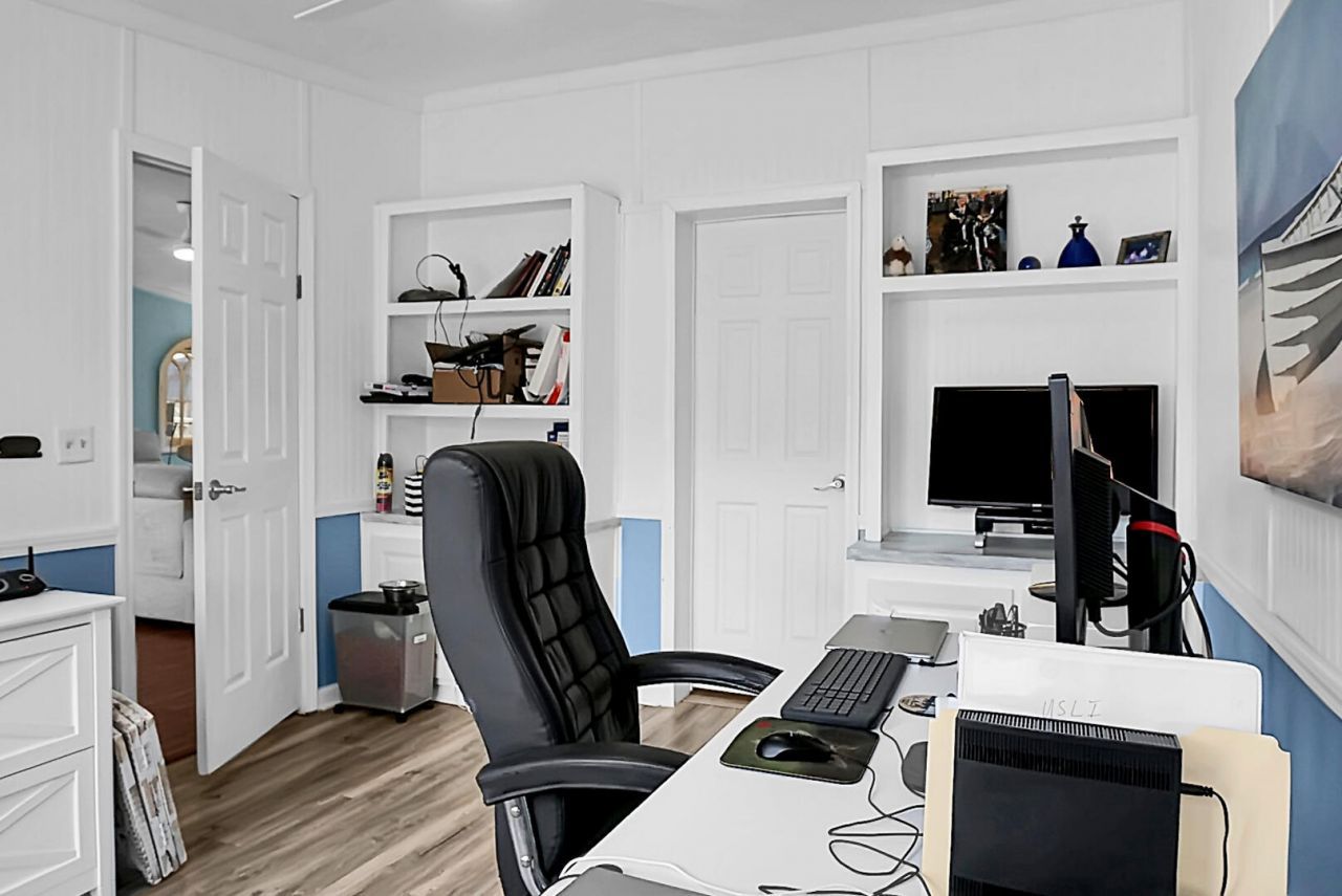 220 Albacore Road Photo 28