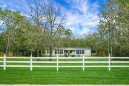 220 Albacore Road photo 4