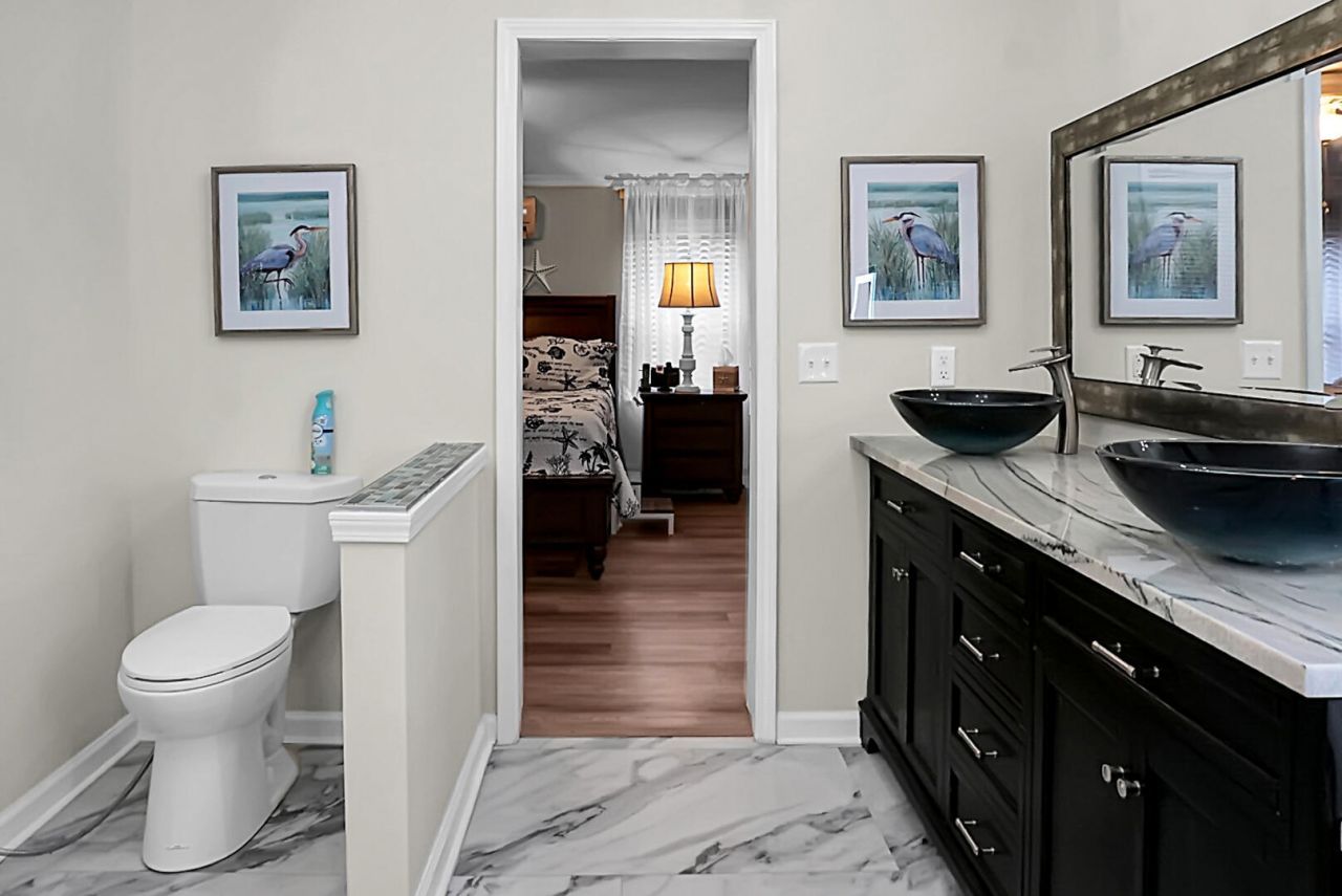 220 Albacore Road Photo 36