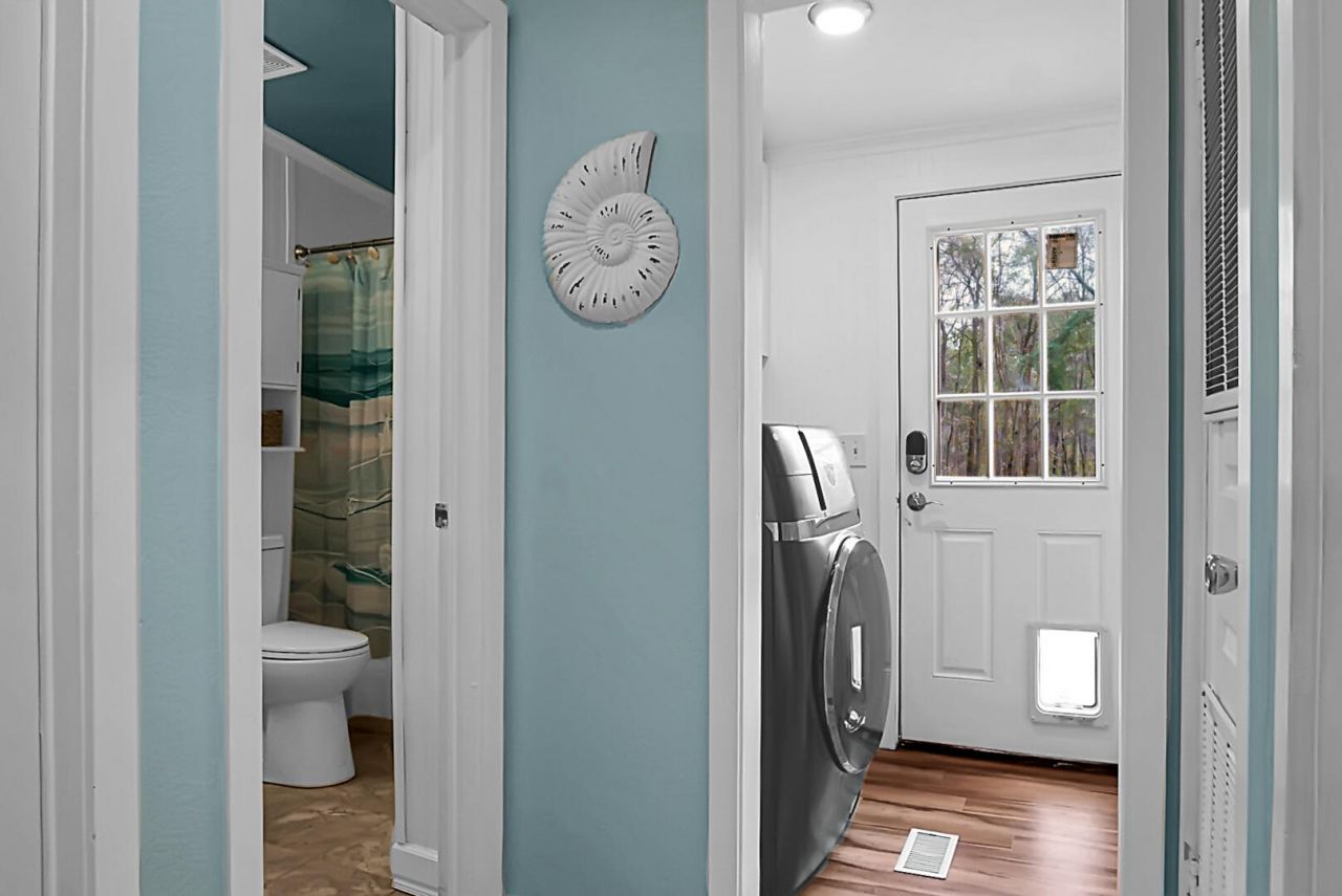 220 Albacore Road Photo 40