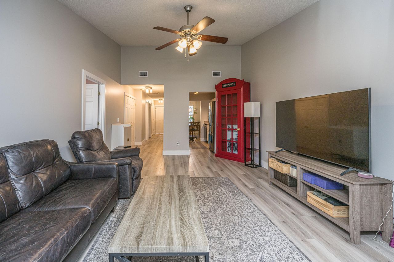 1365 Pinnacle Lane Photo 11