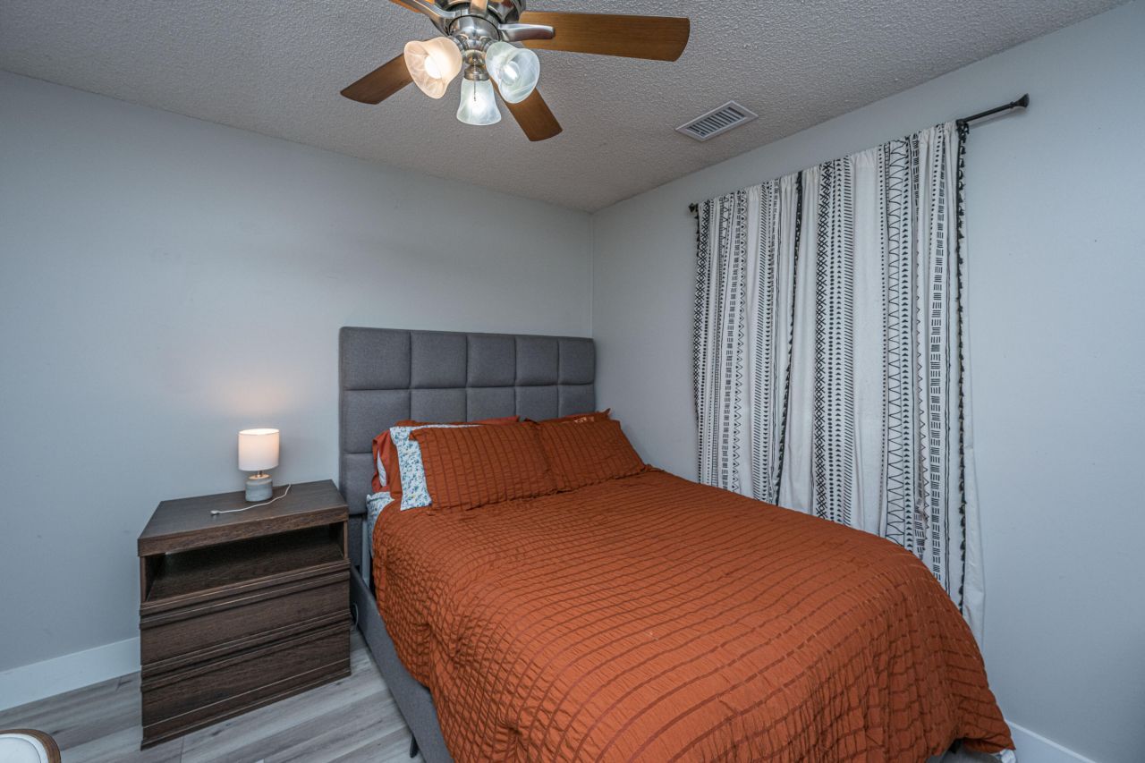 1365 Pinnacle Lane Photo 17