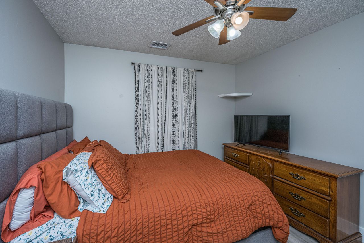 1365 Pinnacle Lane Photo 18