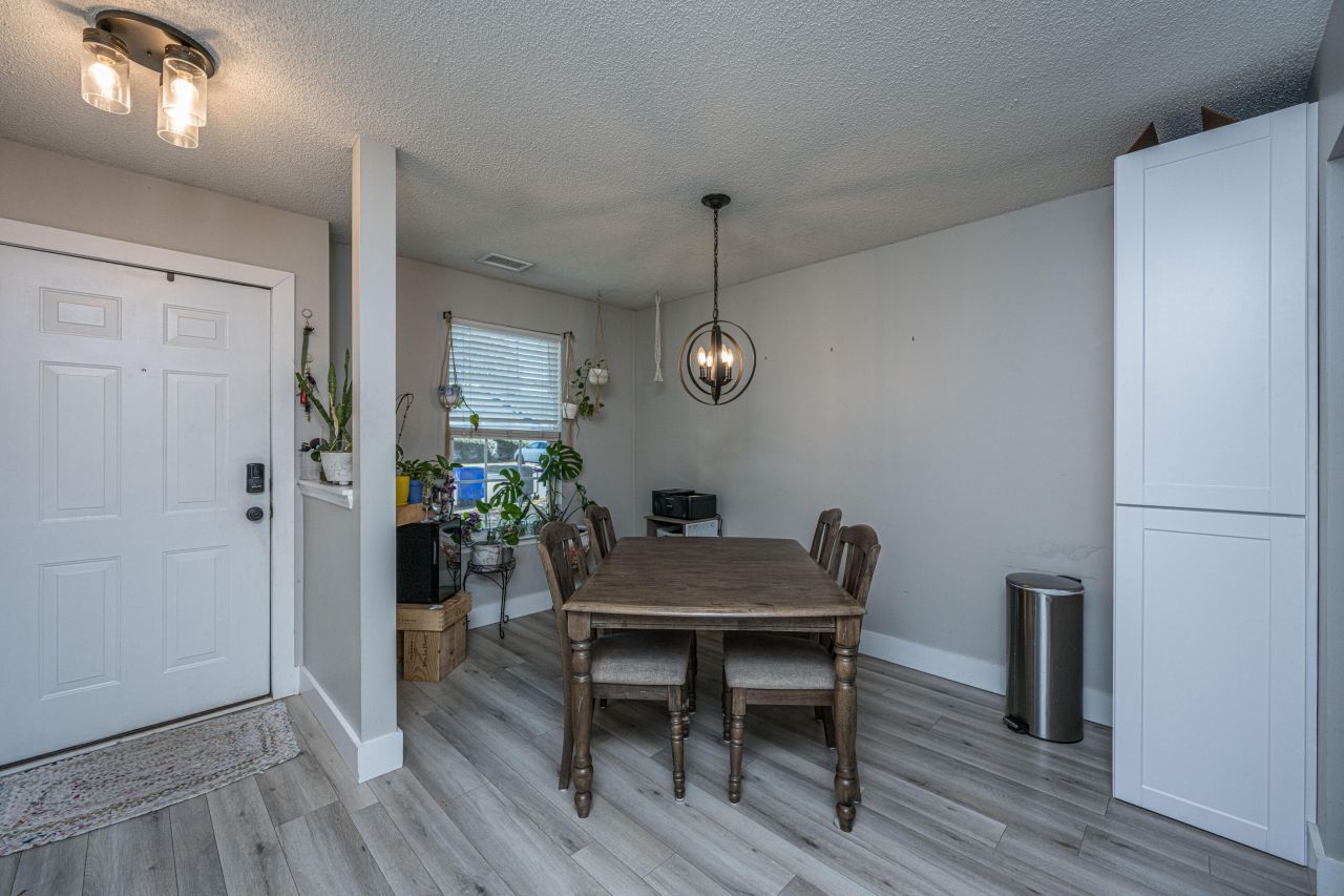 1365 Pinnacle Lane Photo 2