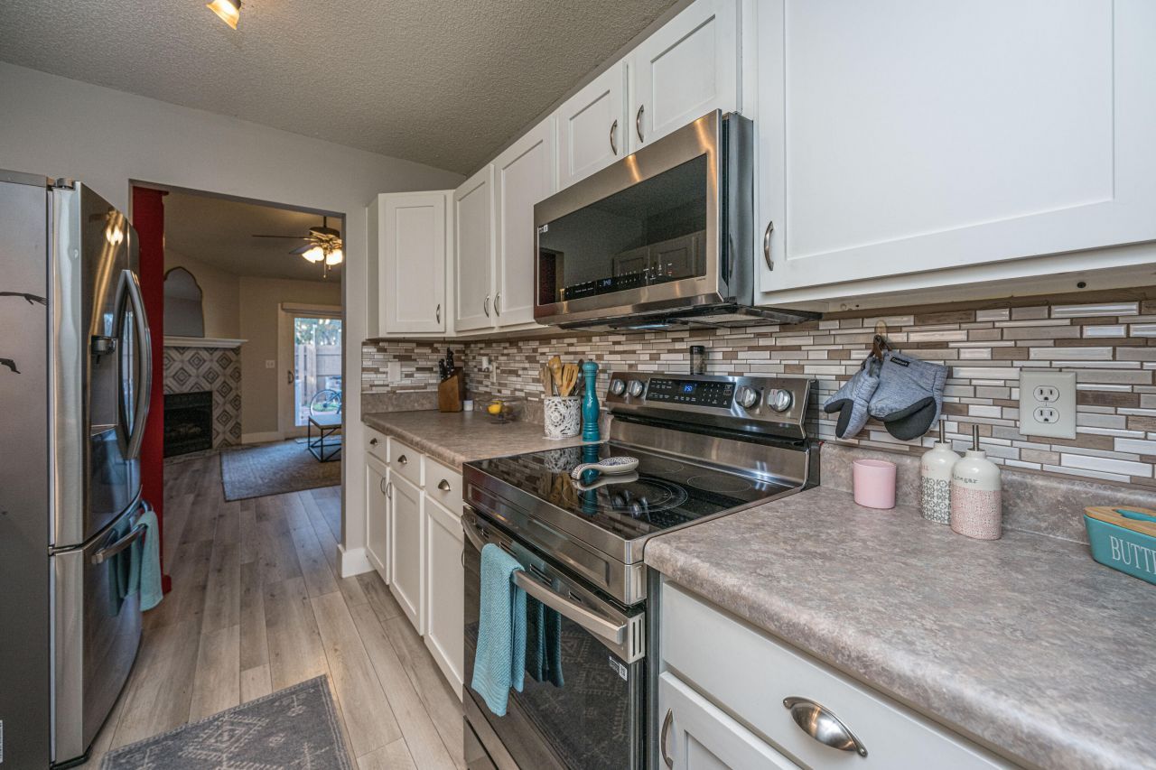 1365 Pinnacle Lane Photo 7