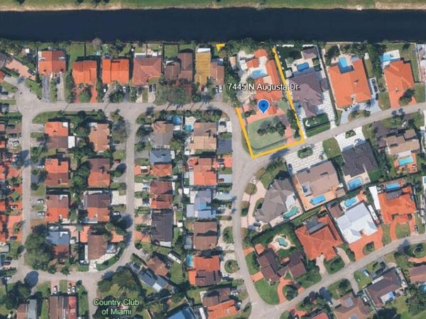7445 N Augusta Drive, Hialeah, FL 33015