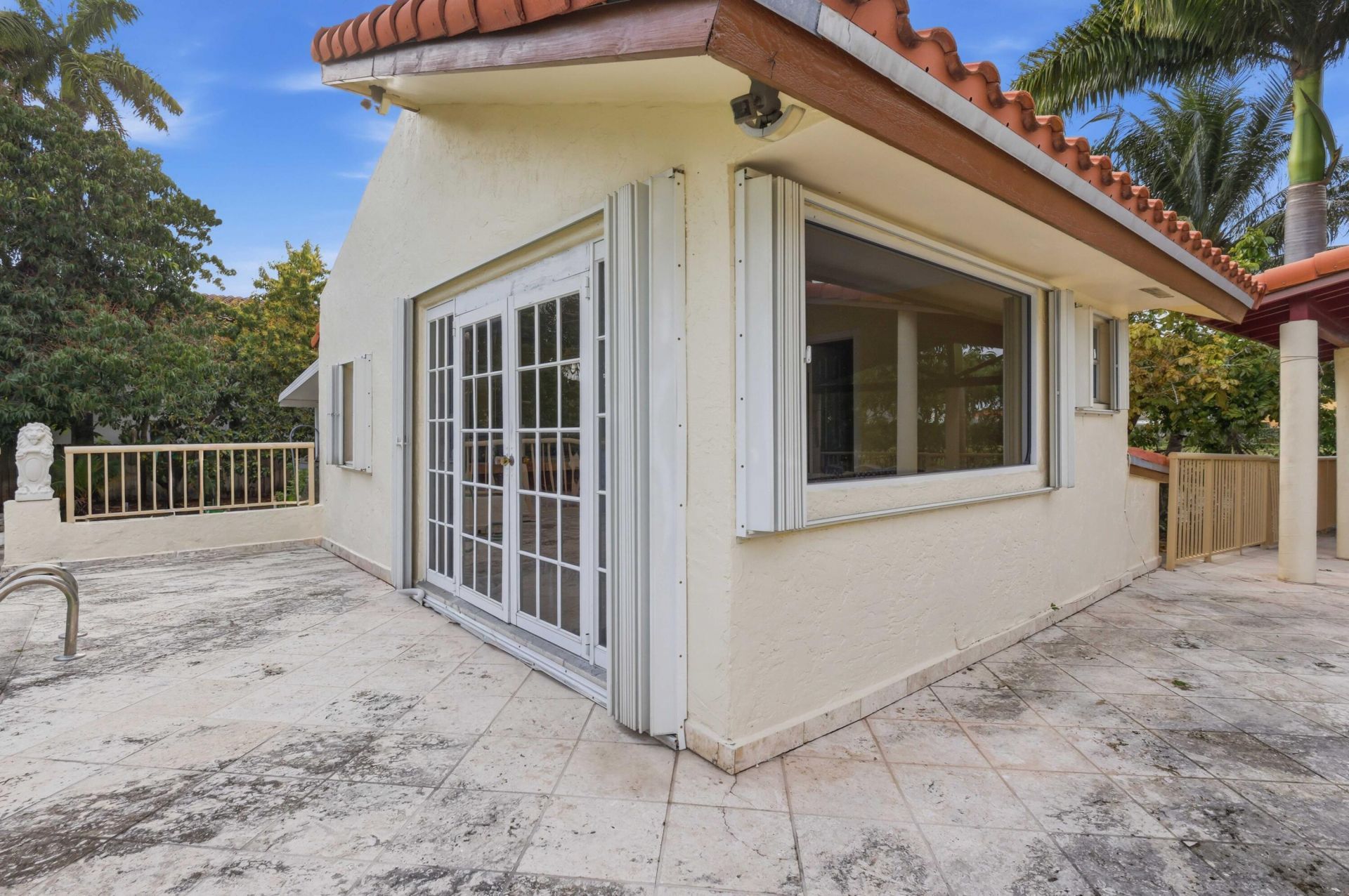 7445 N Augusta Drive, Hialeah, FL 33015 Photo