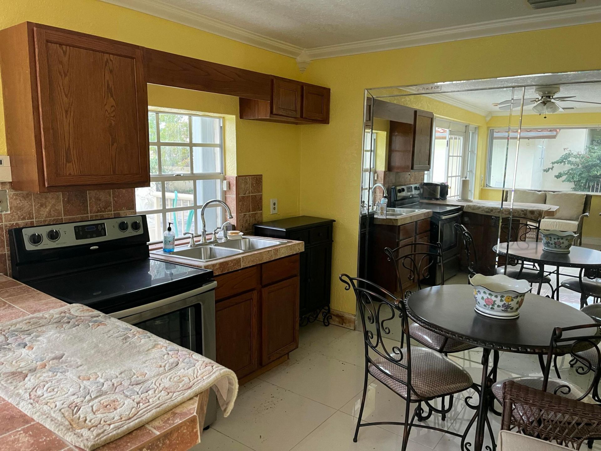 7445 N Augusta Drive, Hialeah, FL 33015 Photo