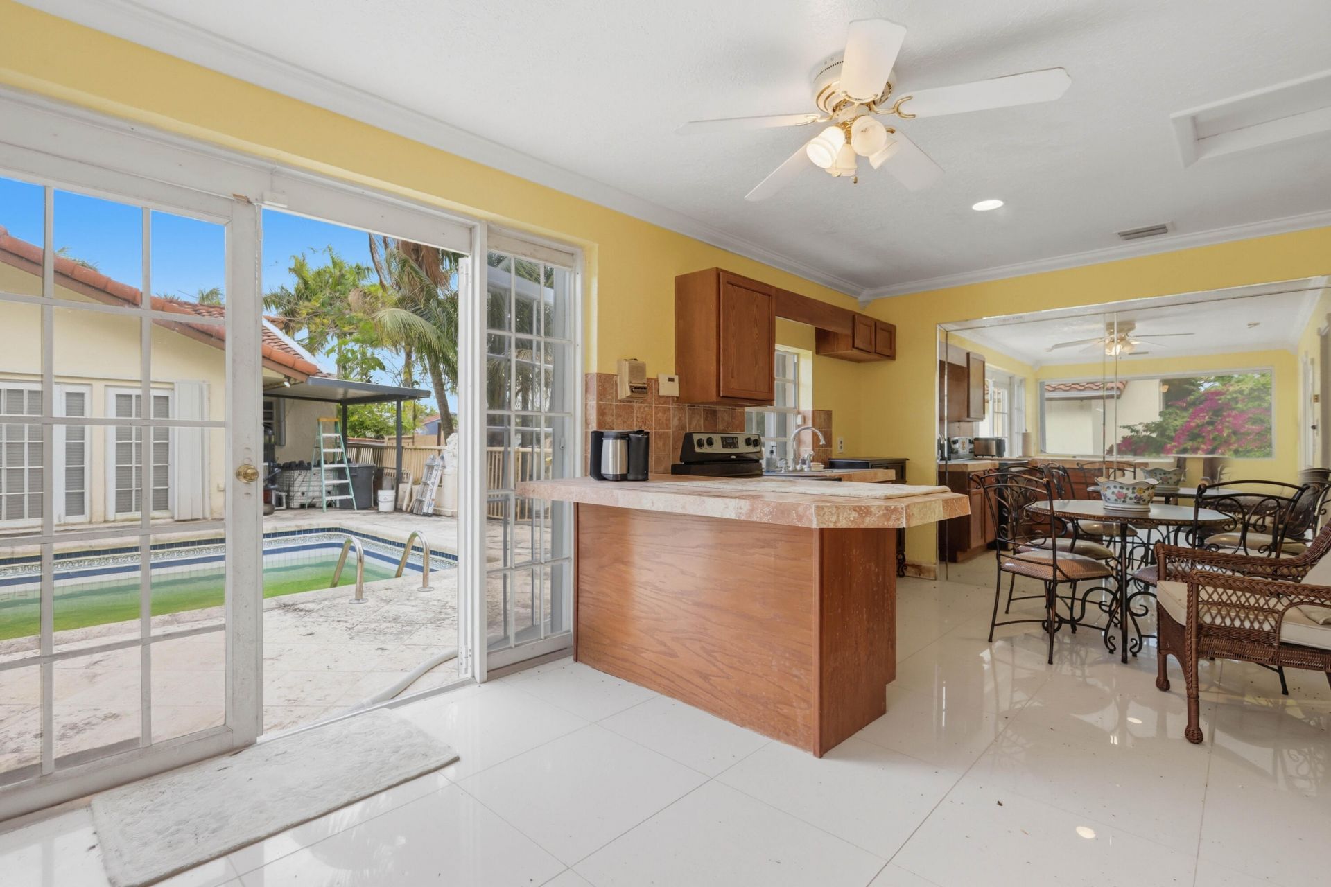 7445 N Augusta Drive, Hialeah, FL 33015 Photo