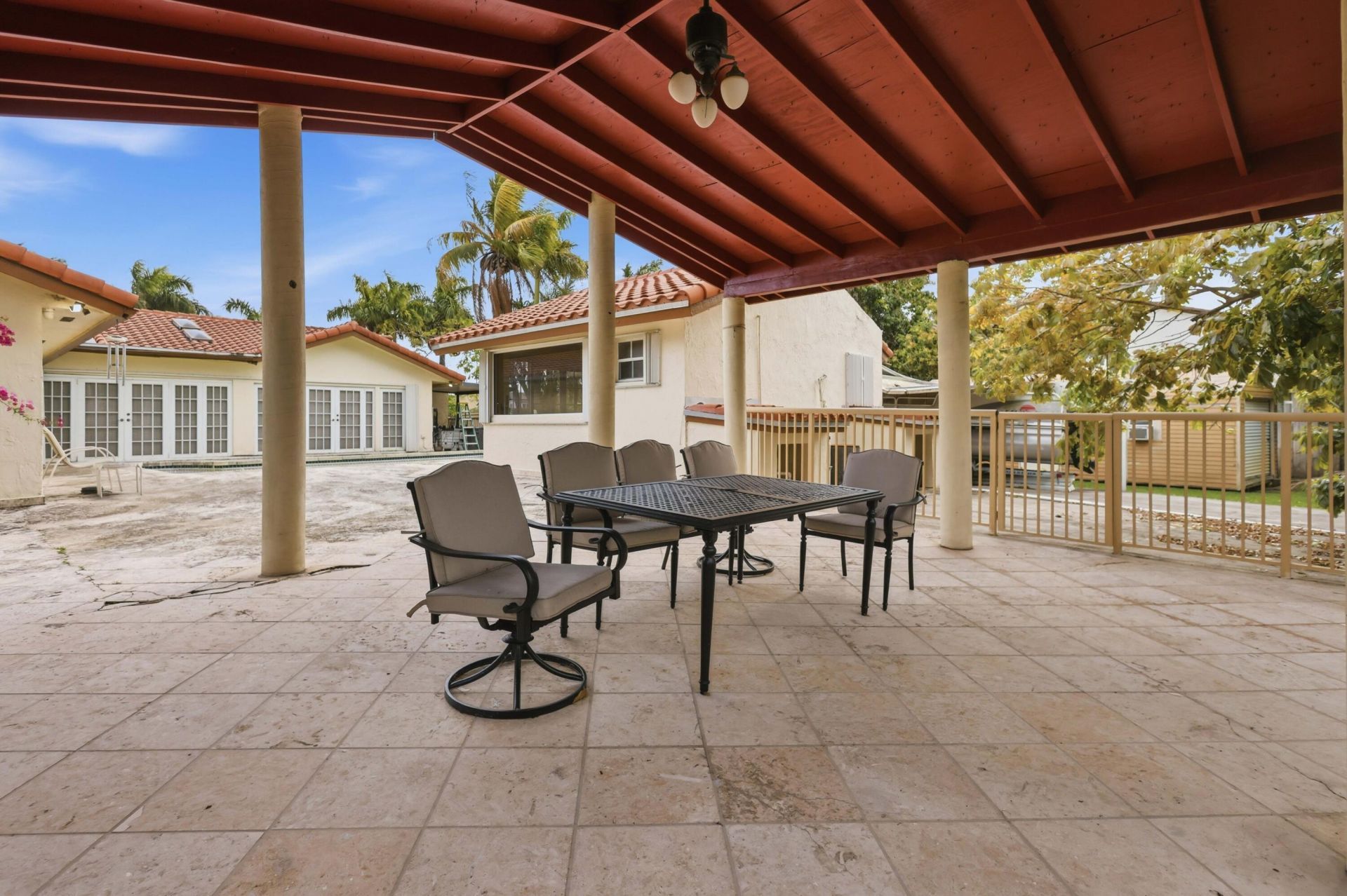 7445 N Augusta Drive, Hialeah, FL 33015 Photo